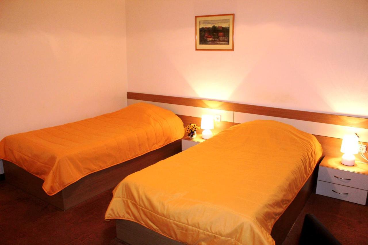 Hotel Of Bulgarian Academy Of Sciences София Экстерьер фото